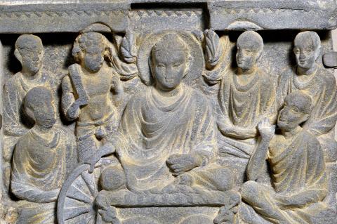 Primer discurso del Buddha en Sarnath - Siglo II EC - Pakistán. Metropolitan Museum of Art, Nueva York.